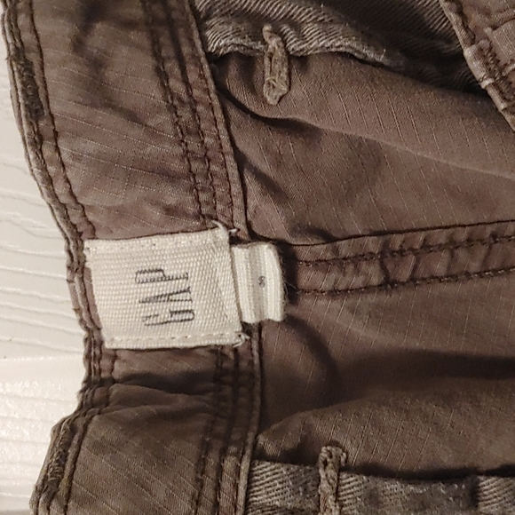 Gap Olive jogger pants - Picture 2 of 6